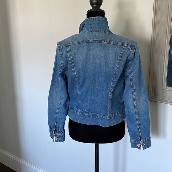 1901 NWOT Crop Denim Jacket ~ Weekend Wash ~ SMALL - Picture 3 of 7